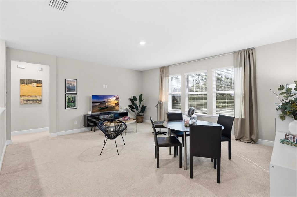 Image 27 of property listing at 3713 W LEONA STREET, Tampa, FL 33629