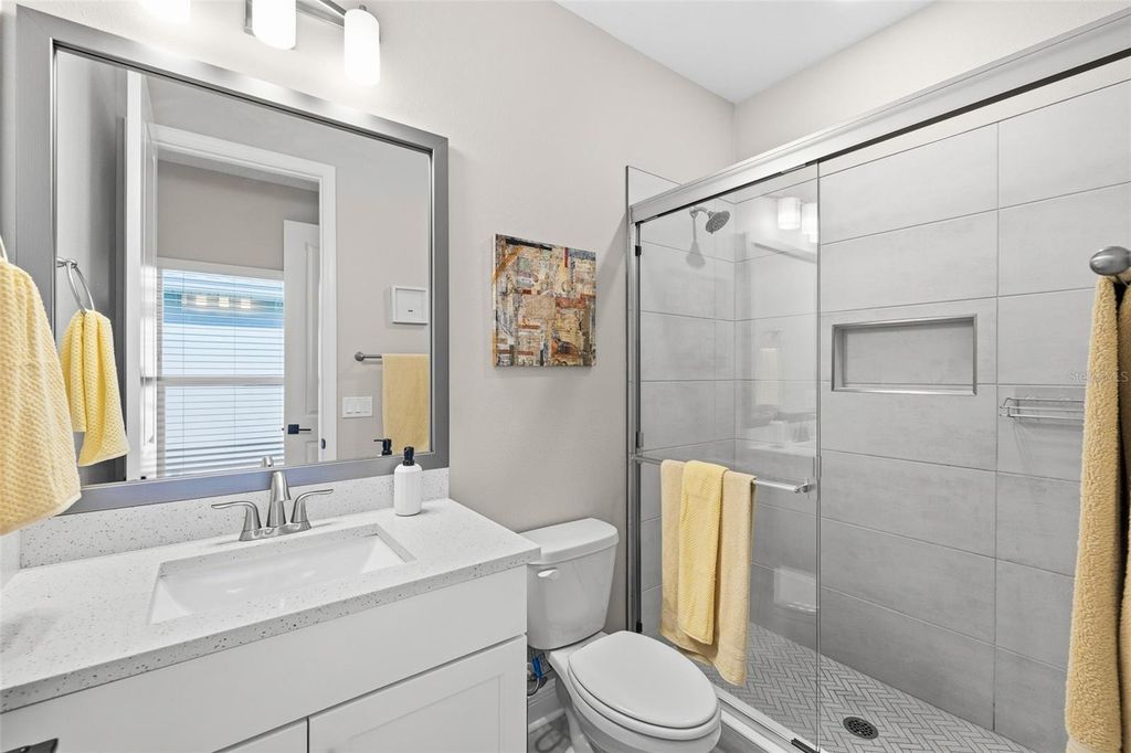 Image 44 of property listing at 3713 W LEONA STREET, Tampa, FL 33629