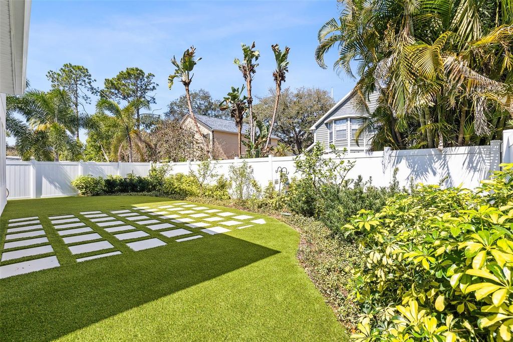 Image 47 of property listing at 3713 W LEONA STREET, Tampa, FL 33629