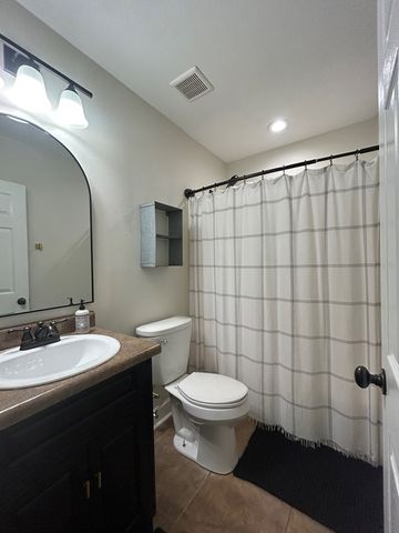 2087 County Rd 15, Headland, AL 36345