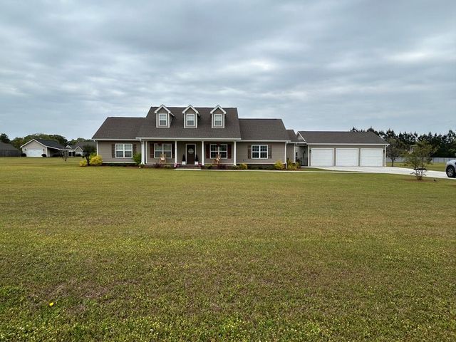 2087 County Rd 15, Headland, AL 36345