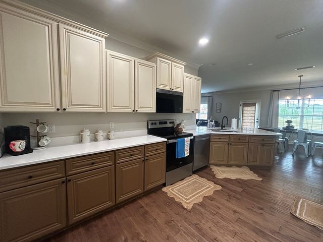 2087 County Rd 15, Headland, AL 36345