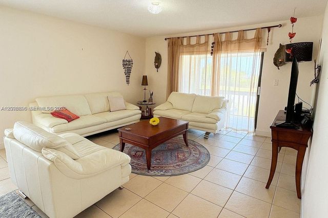 13781 SW 66th Street 221B, Miami, FL 33183