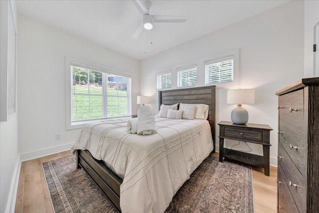 212 Driftwood CT, Moneta, VA 24121