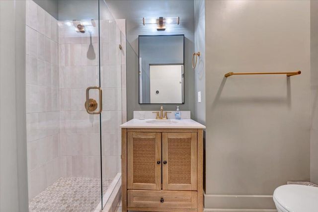 212 Driftwood CT, Moneta, VA 24121