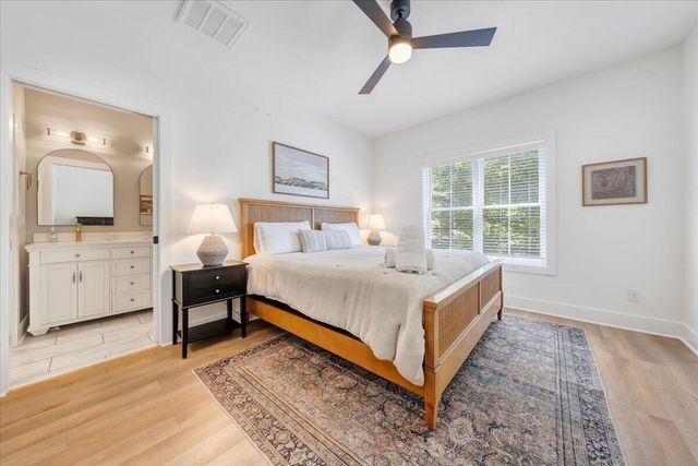 212 Driftwood CT, Moneta, VA 24121