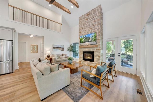 212 Driftwood CT, Moneta, VA 24121