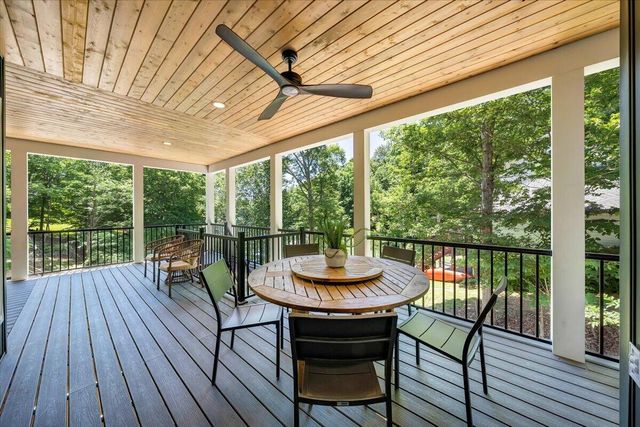 212 Driftwood CT, Moneta, VA 24121