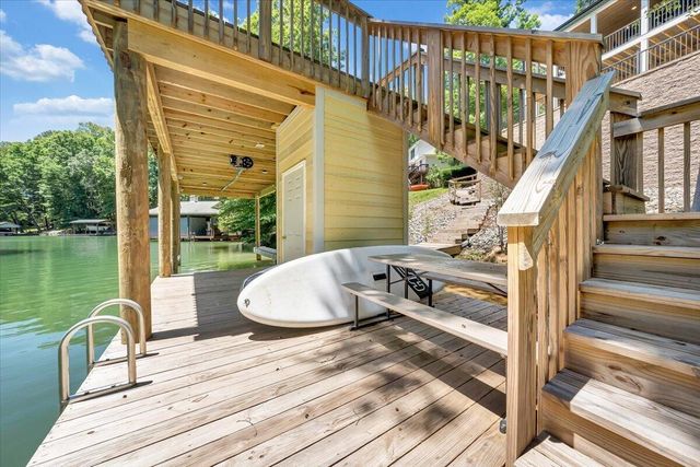 212 Driftwood CT, Moneta, VA 24121