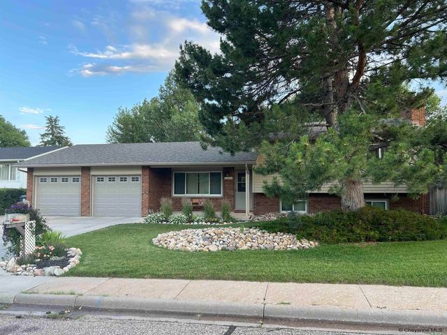 2349 PATTISON AVE, Cheyenne, WY 82009