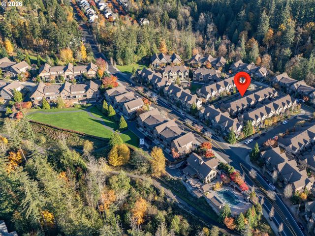 653 Sw FORESTA Ter, Portland, OR 97225