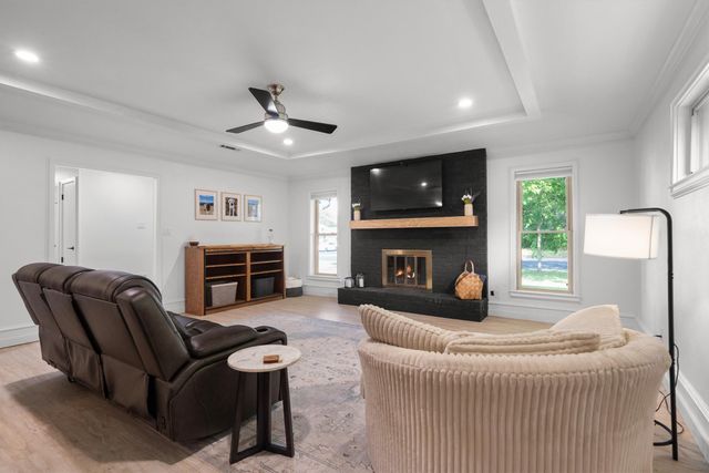 2 Whispering Circle, Hickory Creek, TX 75065