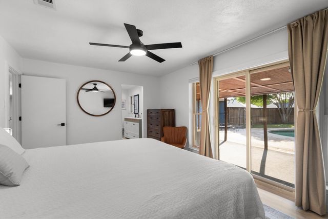 2 Whispering Circle, Hickory Creek, TX 75065