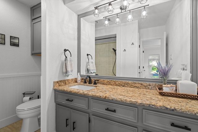 2 Whispering Circle, Hickory Creek, TX 75065