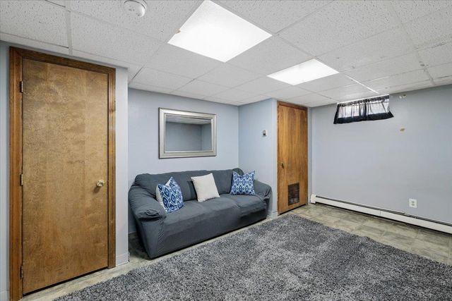 47 Stowell Road, Bedford, NH 03110