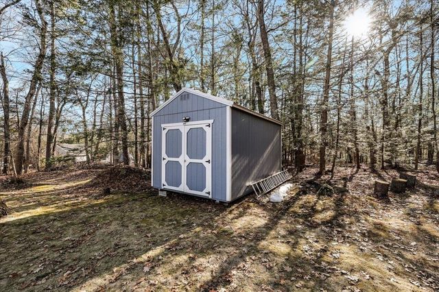 47 Stowell Road, Bedford, NH 03110