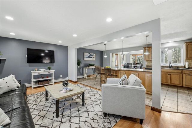 47 Stowell Road, Bedford, NH 03110