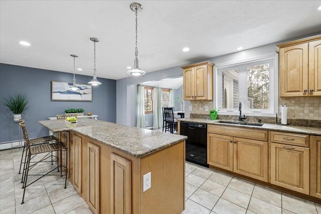 47 Stowell Road, Bedford, NH 03110