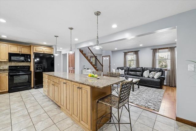 47 Stowell Road, Bedford, NH 03110