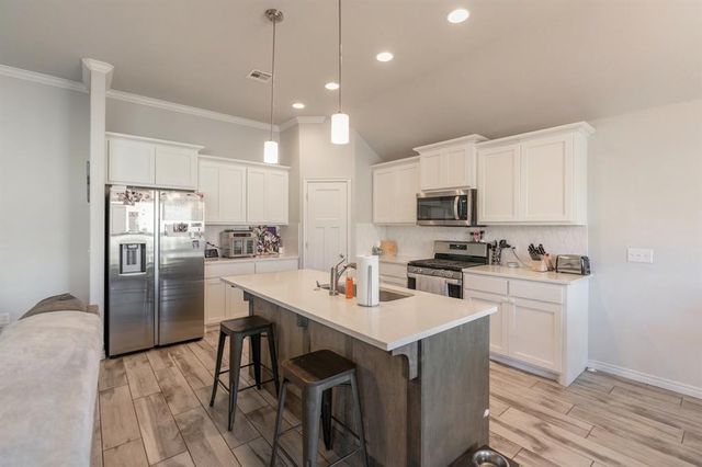 13809 Village Cove, Piedmont, OK 73078