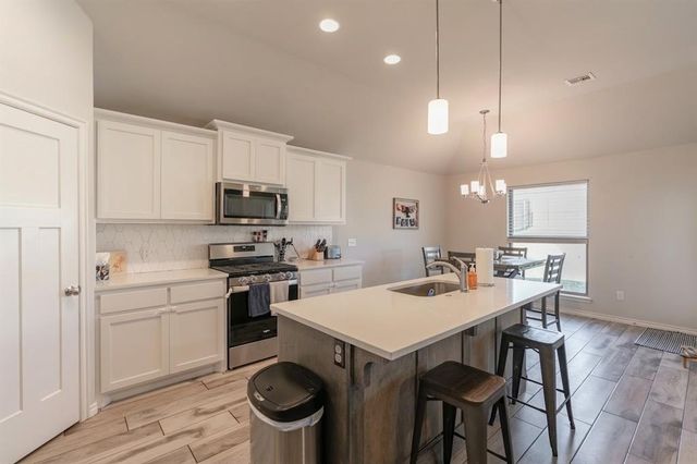 13809 Village Cove, Piedmont, OK 73078