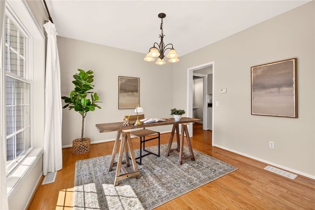 6880 Chestnut Hill, Victor, NY 14564
