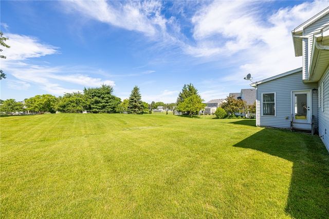 6880 Chestnut Hill, Victor, NY 14564