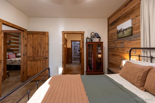 935 State Hwy H, Caulfield, MO 65626