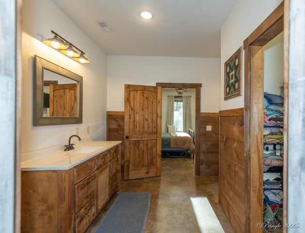 935 State Hwy H, Caulfield, MO 65626