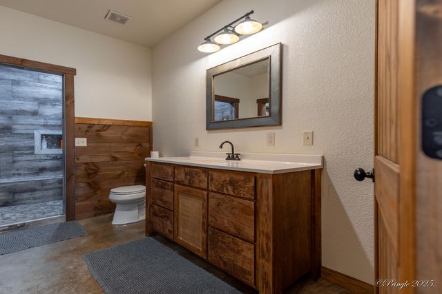 935 State Hwy H, Caulfield, MO 65626