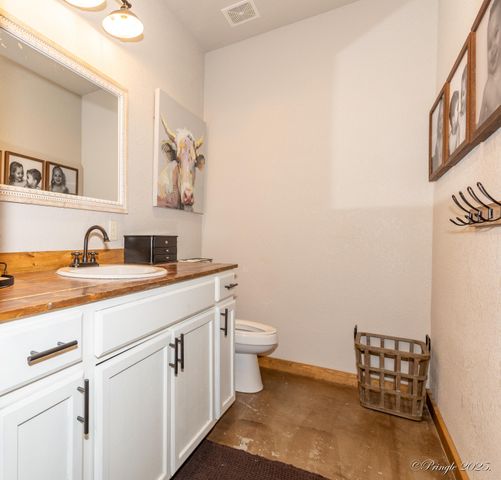 935 State Hwy H, Caulfield, MO 65626