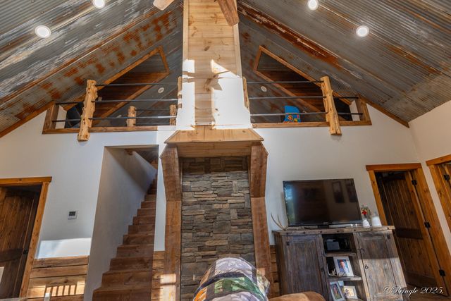 935 State Hwy H, Caulfield, MO 65626