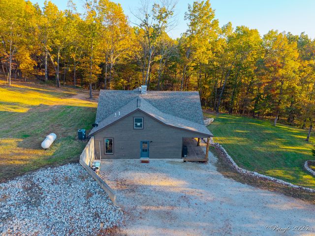 935 State Hwy H, Caulfield, MO 65626