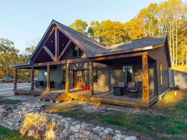 935 State Hwy H, Caulfield, MO 65626