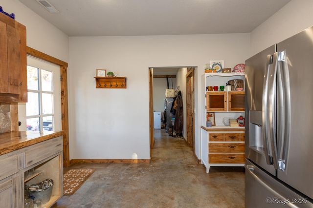 935 State Hwy H, Caulfield, MO 65626