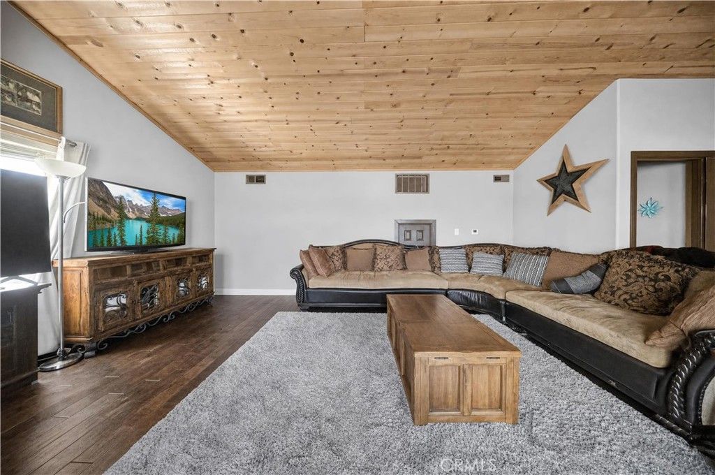 Image 17 of property listing at 21625 Bancroft, California City, CA 93505