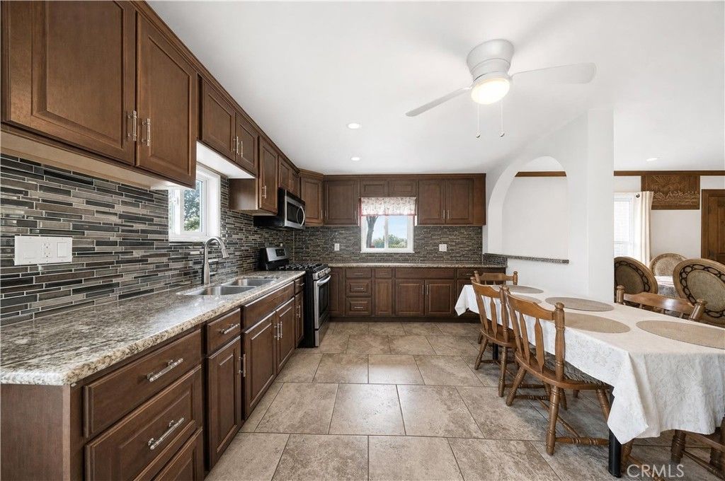 Image 35 of property listing at 21625 Bancroft, California City, CA 93505