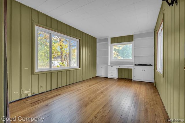 2564 Woodstock Drive, Highland Park, MI 48203