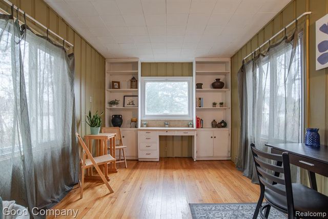 2564 Woodstock Drive, Highland Park, MI 48203