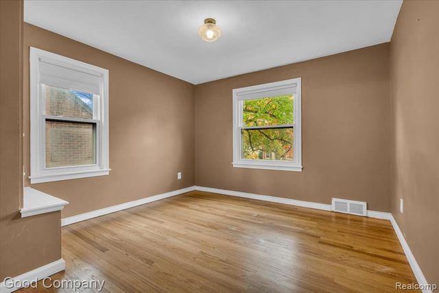 2564 Woodstock Drive, Highland Park, MI 48203