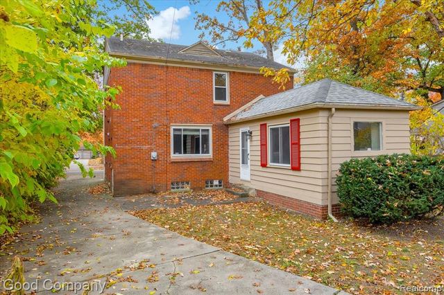 2564 Woodstock Drive, Highland Park, MI 48203