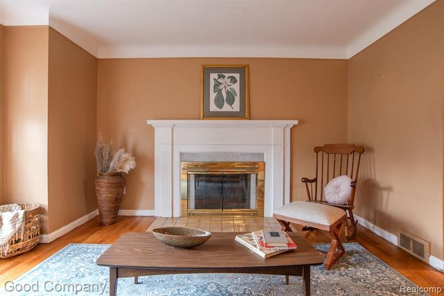 2564 Woodstock Drive, Highland Park, MI 48203
