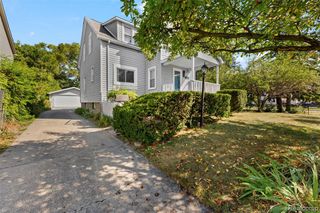 1629 E Elza Avenue, Hazel Park, MI 48030