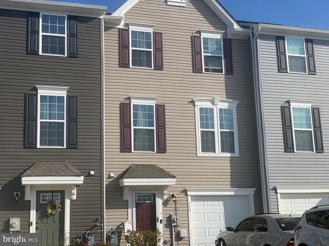 117 PLAZA DR, Sicklerville, NJ 08081