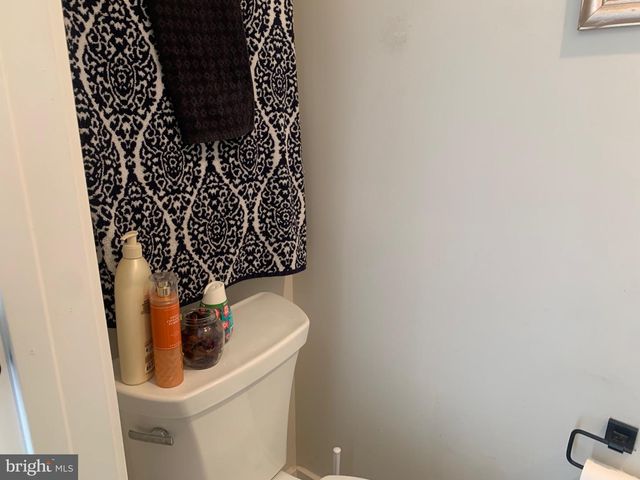 117 PLAZA DR, Sicklerville, NJ 08081