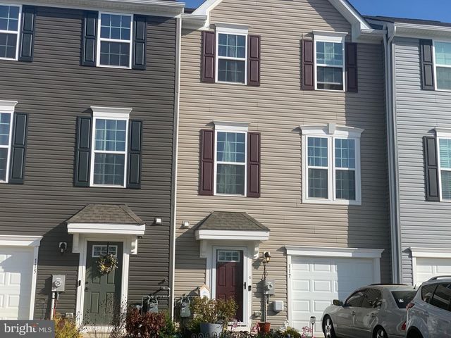 117 PLAZA DR, Sicklerville, NJ 08081