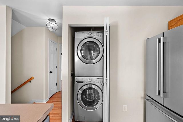 43374 GREYSWALLOW TER, Ashburn, VA 20147