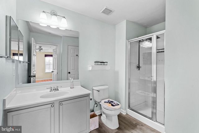 43374 GREYSWALLOW TER, Ashburn, VA 20147