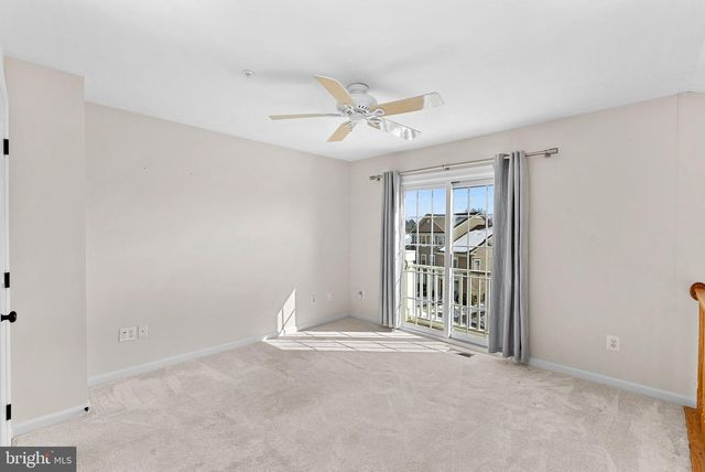 43374 GREYSWALLOW TER, Ashburn, VA 20147