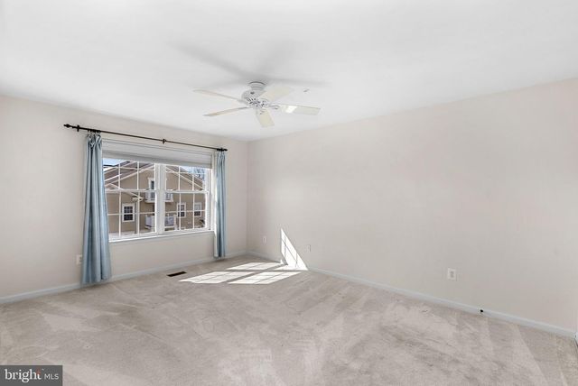 43374 GREYSWALLOW TER, Ashburn, VA 20147